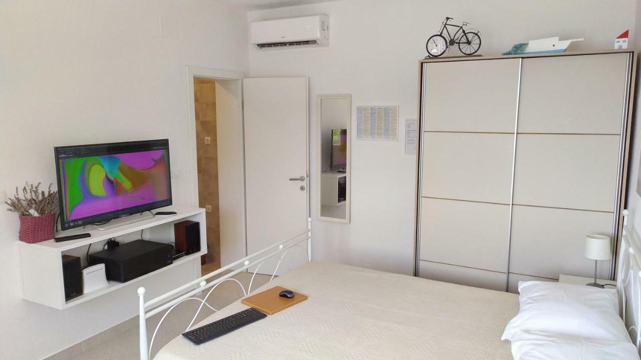 Studio Apartment Luce Marina Exteriér fotografie
